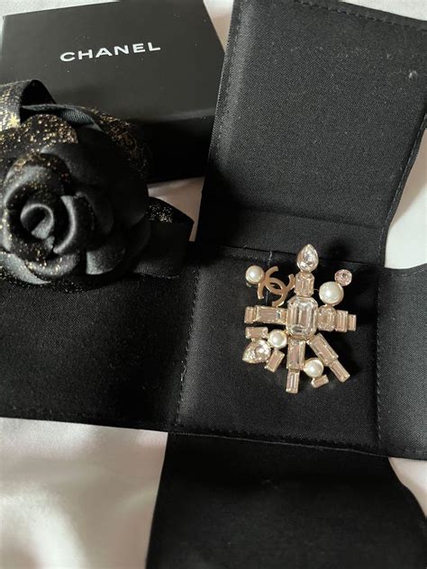 chanel vip gift brooch|chanel brooches no 5.